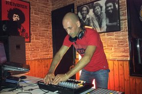 El cambrilenc Pacient X88 actua al pub La Boheme