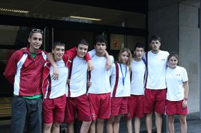 Els nedadors del Cambrils CN clouen la temporada amb la disputa de diferents campionats estivals