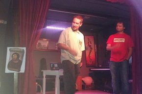 Pere Martí i Cristian Coromines ofereixen el seu espectacle de monòlegs, al pub Mara's 