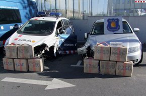 Els Mossos detenen un home que circulava a més de 230 km/h i amb 300 kg dhaixix al cotxe, a lHospitalet de lInfant