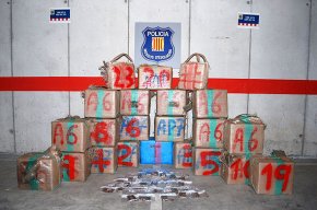 Els Mossos detenen un home per conducció temerària i per transportar 670 quilos d'haixix a Cambrils