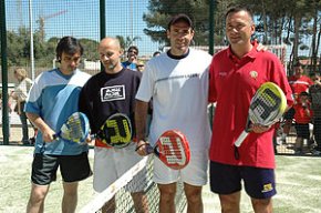 Àlex Corretja i Alberto Berasategui inauguren unes pistes de pàdel a Cambrils