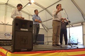 CiU organitza un dinar a Cambrils que reuneix uns 300 militants del Baix Camp