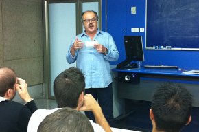 Joan Bosch ofereix una conferència sobre innovació i cuina als alumnes d'economia i empresa de la URV