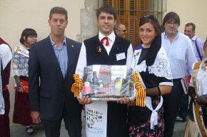 Els cambrilencs Aleix Rom i Giulia Scudellari participen en lelecció de l'hereu i la pubilla de Catalunya 2012