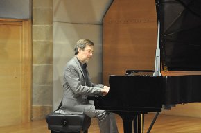 El concert d'Ignasi Terraza enceta el cicle de concerts de tardor-hivern de la Cripta