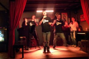 Nova sessió d'humor al pub Mara's amb l'espectacle Men as atruà