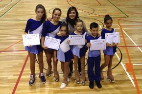 Cinc patinadors del CP Cambrils obtenen el diploma de nivell B de patinatge artístic