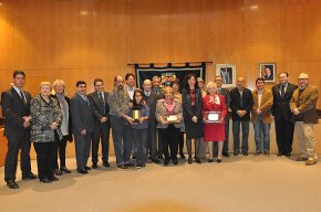 Josep Lluís Savall rep la Medalla d'Honor de la Vila de Cambrils, a títol pòstum, i Encarna Moreno i Victòria Ortega les Mencions Honorífiques