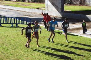 Uns 200 atletes participen al Cros de Cambrils amb la victòria de la cambrilenca Laurine Marimon en la categoria benjamí