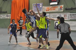 Els equips infantils del CB Cambrils cauen derrotats a l'anada de les eliminatòries per als nivells A-1 i A-2