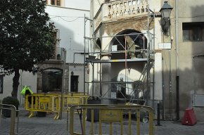 Es repara la font de la plaça del Marquès de Marianao