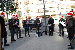 Les atraccions de "El Nadal més divertit" es posen en marxa amb l'actuació del cor de gospel per les sis places