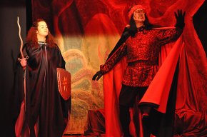 El grup de teatre Xerinola posa en escena la primera de les representacions de L'Estel de Natzaret