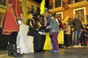 La Festa de Reis escalfa motors amb els pregons i les recollides de cartes a càrrec dels Heralds 