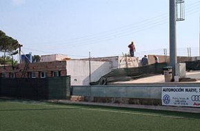Es reprenen les obres de la tribuna de l'Estadi Municipal de Futbol