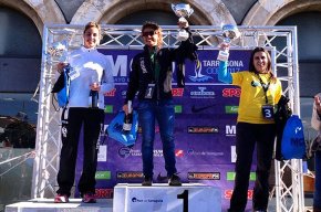 La cambrilenca Pilar Rus guanya la prova dels 10 quilòmetres de la Marató Costa Daurada 2017