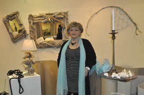 L'artista Micheline Demanet presenta l'exposició "Una finestra sobre el mar", una mostra d'escultures de fusta