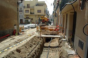 Les obres de remodelació dels carrers del Barri Antic sencallen