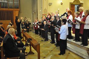 El cor Les Veus del Casal ofereix el concert de Pasqua a l'ermita