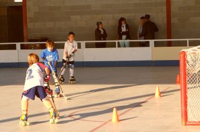 L'Institut Municipal d'Esports realitza obres de millora a la pista poliesportiva del camp de futbol