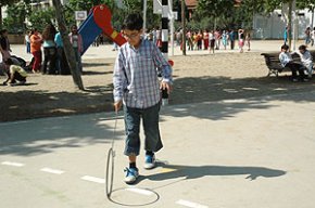 El CEIP Marinada celebra amb jocs tradicionals les Jornades de la Interculturalitat