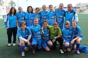 L'equip femení del FC Cambrils guanya la lliga de segona divisió infantil-aleví