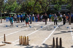 El parc del Pescador acull una jornada de la XII Tirada Intercomarcal de Bitlles amb prop de 160 participants