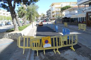 L'Ajuntament reordenarà l'aparcament de la rambla del Regueral