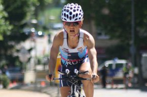 La cambrilenca Pilar Rus guanya la medalla de bronze al Campionat Nacional de Catalunya de Triatló de mitja distància