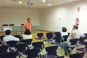 LAteneu Roig presenta el reportatge La Sanitat, el negoci de la vida