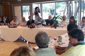 L'alcaldessa repassa l'actualitat municipal en un dinar col·loqui celebrat a Lleida