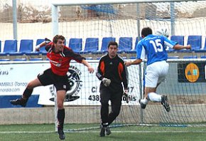 El Cambrils guanya a casa contra el Marianao i l'Oleastrum goleja contundentment l'Alcanar