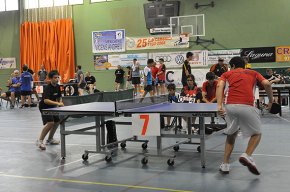 Una vuitantena de palistes participen en la cinquena edició de l'Open de tennis taula Ciutat de Cambrils