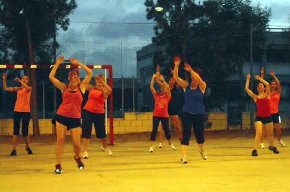 El centre cívic de Vilafortuny acull una festa solidària a favor de l'Associació Cambrils Solidari Tots Plegats