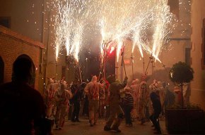 Els Cop de Cap, el Ball de Diables Els Cagarrieres i la colla gegantera Tota l'Endenga actuen a la Festa Major de Riudecanyes