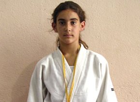 La judoka cambrilenca Laura Estrada es proclama campiona del Trofeu Federació Catalana en categoria aleví