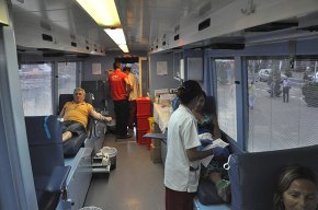 La unitat mòbil del Banc de Sang i Teixits instal·lada al port de Cambrils registra 160 donacions