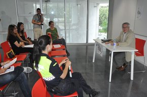 Es presenta el projecte Escola de Mares i Pares enfocat a l'educació dels fills
