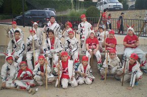 La colla infantil de Diables Els Cagarrieres participen a la Festa Major de Vandellòs