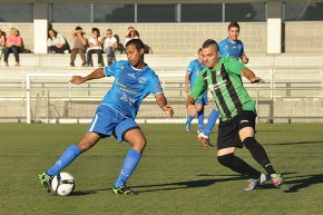 El FC Cambrils encaixa la quarta derrota de la temporada i el Cambrils United goleja al Bonavista 