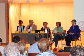 S'inaugura el curs de l'Aula de Gent Gran de Cambrils amb una conferència de l'escriptora Olga Xirinacs