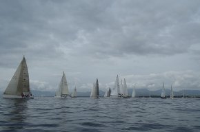L'embarcació Raquero del Reial Club Nàutic de Tarragona s'endú la 37a edició de la Regata de Creuers Los Roques