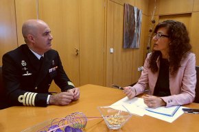 L'alcaldessa de Cambrils es reuneix amb el nou comandant naval de Tarragona