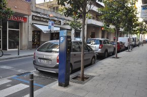 L'Ajuntament recaptarà i gestionarà directament la zona blava a partir de 2014