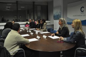 L'Ajuntament i les AMPA signen un conveni per subvencionar les activitats extraescolars 