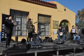El passeig d'Albert acull un concert de música dixie i l'activitat Jugantots, jocs gegants per a petits i grans