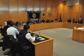 El ple modifica l'import del préstec per poder pagar les factures pendents als proveïdors