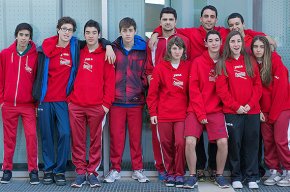 Onze nedadors del Cambrils CN competeixen al campionat de Catalunya d'hivern júnior-infantil