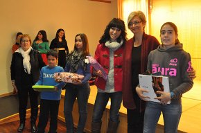 La Biblioteca Municipal premia els seus Superlectors de 2013